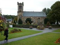 Aberlour by, kyrkan